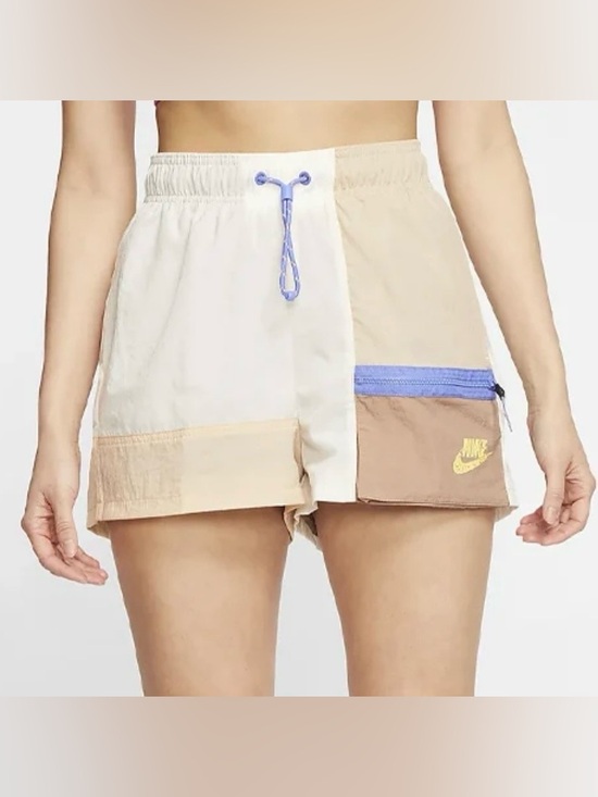 Pants - Nike Women’s Sportswear Icon Clash Shorts Ivory/Brown Size XS